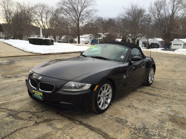 2006 BMW Z4 Z4 2dr Roadster 3.0i, available for sale in Waterbury, Connecticut | Platinum Auto Care. Waterbury, Connecticut
