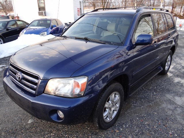 2004 Toyota Highlander 4dr V6 4WD w/3rd Row (Natl), available for sale in West Babylon, New York | SGM Auto Sales. West Babylon, New York