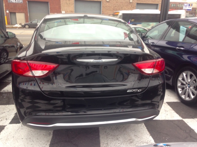 2015 Chrysler 200 C photo
