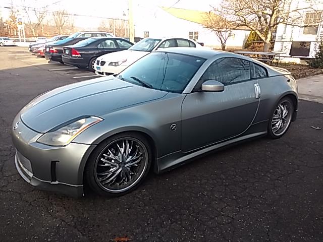 2004 Nissan 350Z 2dr Cpe Enthusiast Manual, available for sale in Wallingford, Connecticut | Vertucci Automotive Inc. Wallingford, Connecticut