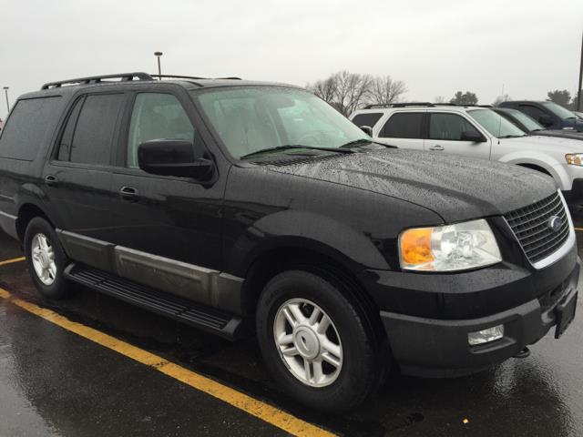 2005 Ford Expedition 5.4L XLT 4WD, available for sale in New Britain, Connecticut | Central Auto Sales & Service. New Britain, Connecticut