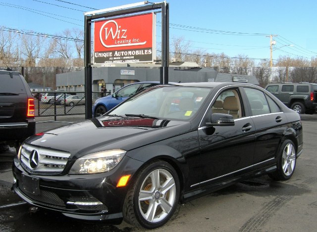 2011 Mercedes-Benz C-Class 4dr Sdn C300 Luxury 4MATIC, available for sale in Stratford, Connecticut | Wiz Leasing Inc. Stratford, Connecticut