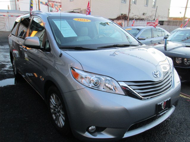 2013 Toyota Sienna 5dr 8-Pass Van V6 XLE, available for sale in Middle Village, New York | Road Masters II INC. Middle Village, New York