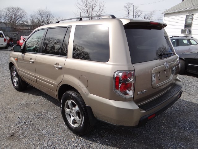 2006 Honda Pilot 4WD EX-L AT, available for sale in West Babylon, New York | SGM Auto Sales. West Babylon, New York