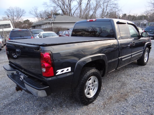 2005 Chevrolet Silverado 1500 Ext Cab 143.5" WB 4WD Z71, available for sale in West Babylon, New York | SGM Auto Sales. West Babylon, New York