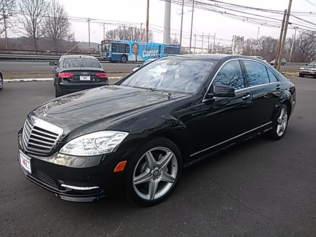 2010 Mercedes-Benz S-Class 4dr Sdn S550 4MATIC, available for sale in Wallingford, Connecticut | Vertucci Automotive Inc. Wallingford, Connecticut