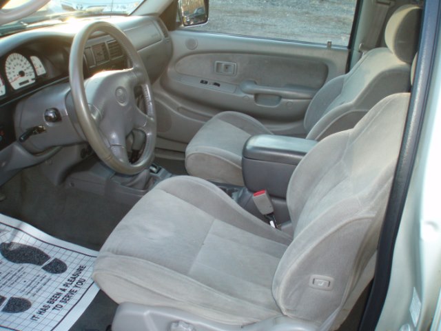 2004 Toyota Tacoma DoubleCab V6 Auto 4WD, available for sale in Manchester, Connecticut | Vernon Auto Sale & Service. Manchester, Connecticut 2004 Toyota Tacoma DoubleCab V6 Auto 4WD, available for sale in Manchester, Connecticut | Vernon Auto Sale & Service. Manchester, Connecticut