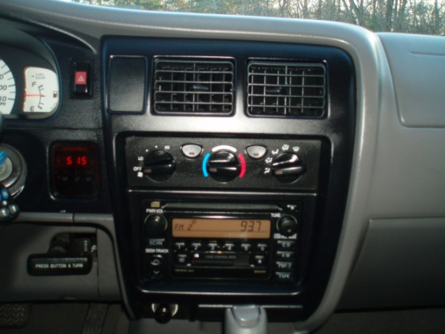 2004 Toyota Tacoma DoubleCab V6 Auto 4WD, available for sale in Manchester, Connecticut | Vernon Auto Sale & Service. Manchester, Connecticut 2004 Toyota Tacoma DoubleCab V6 Auto 4WD, available for sale in Manchester, Connecticut | Vernon Auto Sale & Service. Manchester, Connecticut