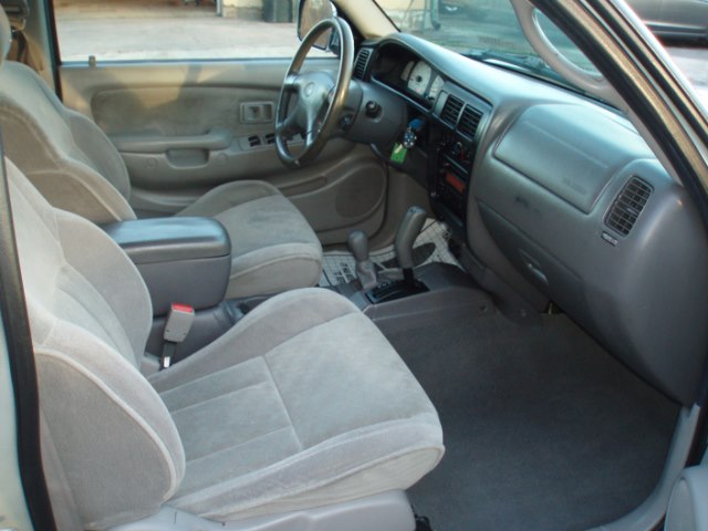 2004 Toyota Tacoma DoubleCab V6 Auto 4WD, available for sale in Manchester, Connecticut | Vernon Auto Sale & Service. Manchester, Connecticut 2004 Toyota Tacoma DoubleCab V6 Auto 4WD, available for sale in Manchester, Connecticut | Vernon Auto Sale & Service. Manchester, Connecticut