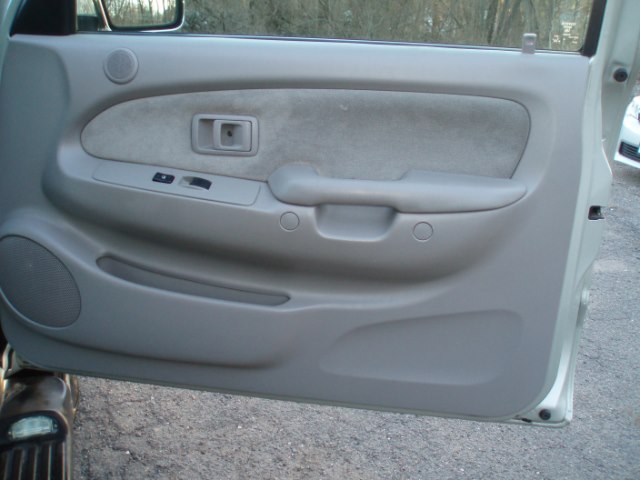 2004 Toyota Tacoma DoubleCab V6 Auto 4WD, available for sale in Manchester, Connecticut | Vernon Auto Sale & Service. Manchester, Connecticut 2004 Toyota Tacoma DoubleCab V6 Auto 4WD, available for sale in Manchester, Connecticut | Vernon Auto Sale & Service. Manchester, Connecticut