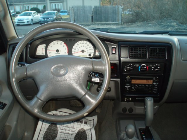 2004 Toyota Tacoma DoubleCab V6 Auto 4WD, available for sale in Manchester, Connecticut | Vernon Auto Sale & Service. Manchester, Connecticut 2004 Toyota Tacoma DoubleCab V6 Auto 4WD, available for sale in Manchester, Connecticut | Vernon Auto Sale & Service. Manchester, Connecticut