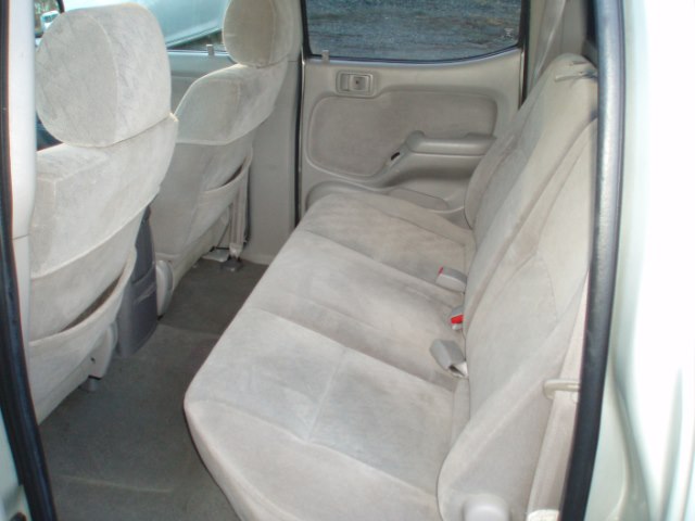 2004 Toyota Tacoma DoubleCab V6 Auto 4WD, available for sale in Manchester, Connecticut | Vernon Auto Sale & Service. Manchester, Connecticut 2004 Toyota Tacoma DoubleCab V6 Auto 4WD, available for sale in Manchester, Connecticut | Vernon Auto Sale & Service. Manchester, Connecticut