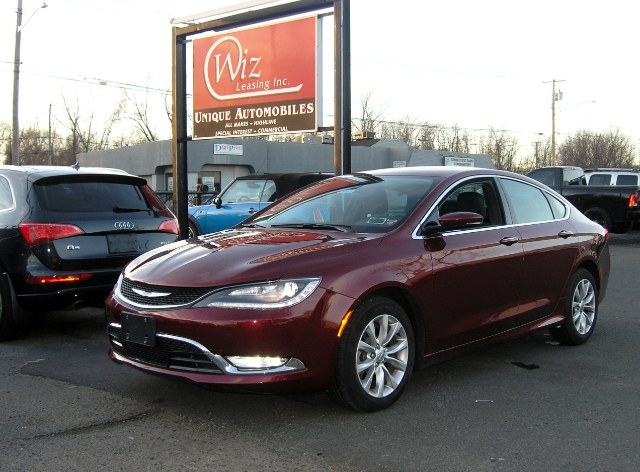 2015 Chrysler 200 4dr Sdn C FWD, available for sale in Stratford, Connecticut | Wiz Leasing Inc. Stratford, Connecticut