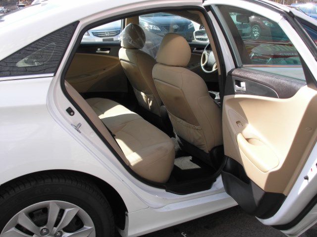2011 Hyundai Sonata GLS Auto, available for sale in New Haven, Connecticut | Performance Auto Sales LLC. New Haven, Connecticut 2011 Hyundai Sonata GLS Auto, available for sale in New Haven, Connecticut | Performance Auto Sales LLC. New Haven, Connecticut