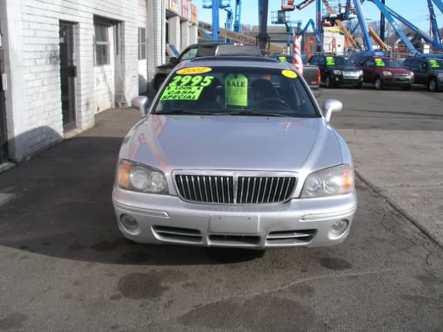 2002 Hyundai XG350 4dr Sdn, available for sale in New Haven, Connecticut | Performance Auto Sales LLC. New Haven, Connecticut
