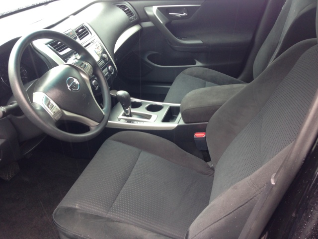 2015 Nissan Altima 4dr Sdn I4 2.5 S photo
