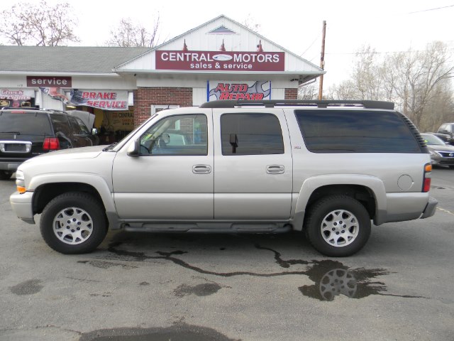 2005 Chevrolet Suburban 4dr 1500 4WD Z71, available for sale in Southborough, Massachusetts | M&M Vehicles Inc dba Central Motors. Southborough, Massachusetts