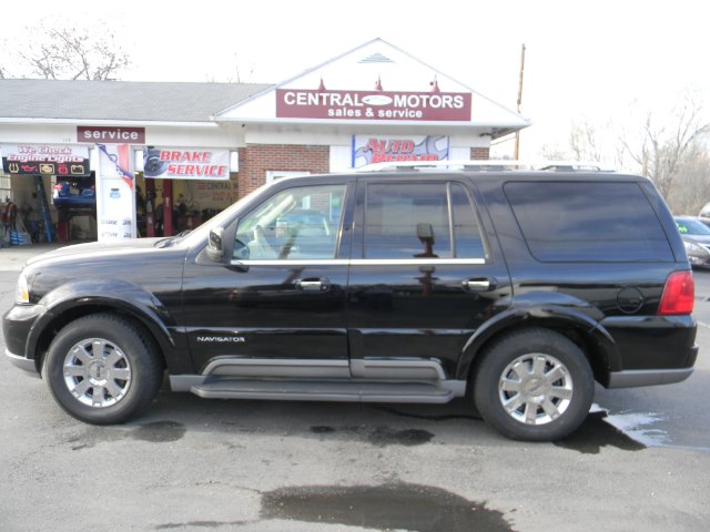 2004 Lincoln Navigator 4dr 4WD Ultimate, available for sale in Southborough, Massachusetts | M&M Vehicles Inc dba Central Motors. Southborough, Massachusetts