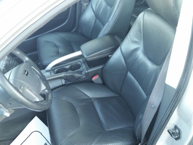 2001 Volvo V70 XC AWD, available for sale in Berlin, Connecticut | Action Automotive. Berlin, Connecticut 2001 Volvo V70 XC AWD, available for sale in Berlin, Connecticut | Action Automotive. Berlin, Connecticut