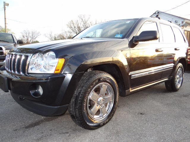 2005 Jeep Grand Cherokee 4dr Limited 4WD, available for sale in West Babylon, New York | SGM Auto Sales. West Babylon, New York