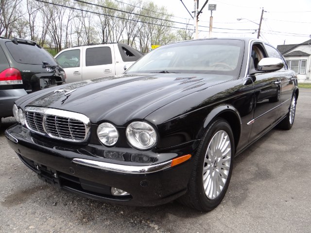 2005 Jaguar XJ8 4dr Sdn VDP, available for sale in West Babylon, New York | SGM Auto Sales. West Babylon, New York