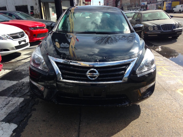 2015 Nissan Altima 4dr Sdn I4 2.5 S photo