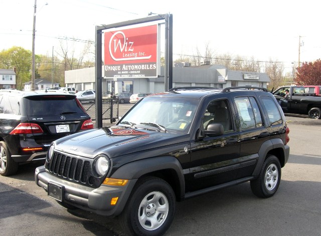 2007 Jeep Liberty 4WD 4dr Sport, available for sale in Stratford, Connecticut | Wiz Leasing Inc. Stratford, Connecticut