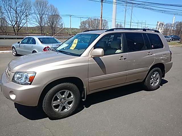 2004 Toyota Highlander 4dr V6 (Natl), available for sale in Wallingford, Connecticut | Vertucci Automotive Inc. Wallingford, Connecticut