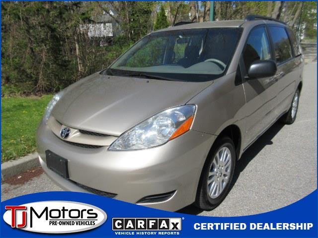 2008 Toyota Sienna LE AWD 4DR, available for sale in New London, Connecticut | TJ Motors. New London, Connecticut