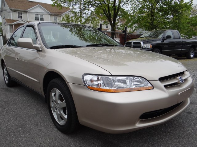 2000 Honda Accord Sdn 4dr Sdn SE Auto ULEV, available for sale in West Babylon, New York | SGM Auto Sales. West Babylon, New York