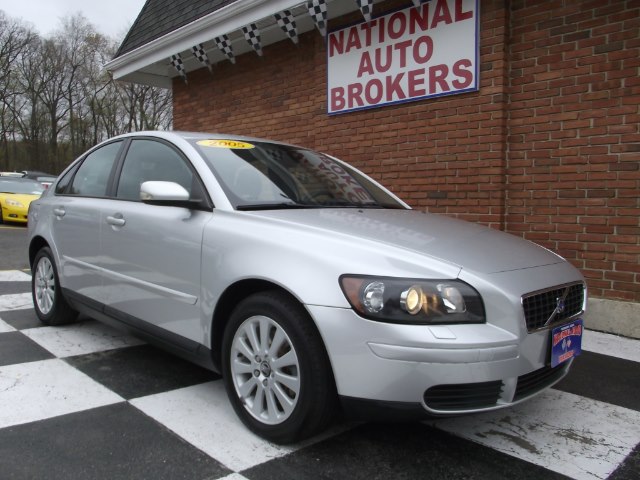 2005 Volvo S40 2.4L Auto, available for sale in Waterbury, Connecticut | National Auto Brokers, Inc.. Waterbury, Connecticut