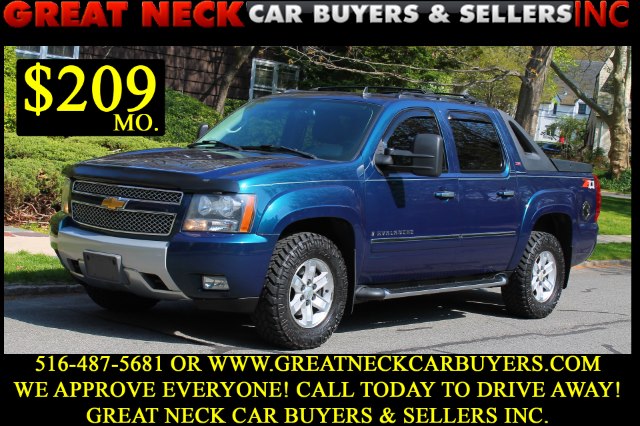 2007 Chevrolet Avalanche 4WD Crew Cab Z71, available for sale in Great Neck, New York | Great Neck Car Buyers & Sellers. Great Neck, New York