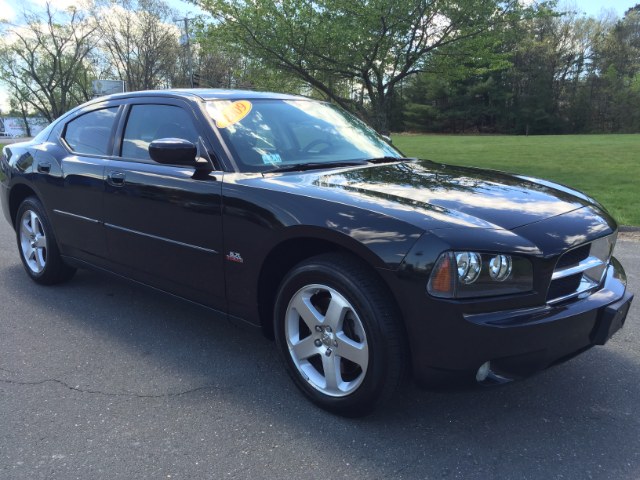 2009 Dodge Charger 4dr Sdn R/T AWD, available for sale in Agawam, Massachusetts | Malkoon Motors. Agawam, Massachusetts