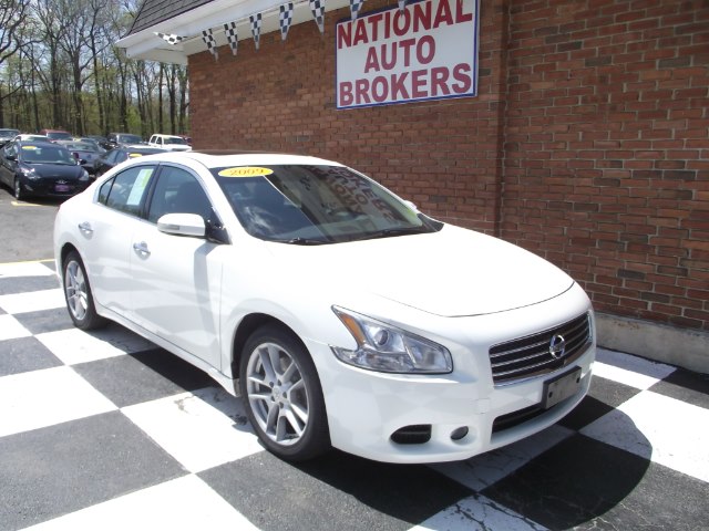 2009 Nissan Maxima 4dr Sdn V6 3.5 SV w/Premium Pk, available for sale in Waterbury, Connecticut | National Auto Brokers, Inc.. Waterbury, Connecticut