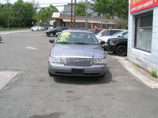 2006 Ford Crown Victoria 4dr Sdn LX, available for sale in New Haven, Connecticut | Performance Auto Sales LLC. New Haven, Connecticut
