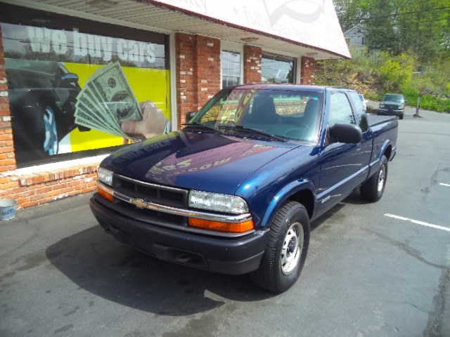 2002 Chevrolet S-10 Extended Cab, available for sale in Naugatuck, Connecticut | Riverside Motorcars, LLC. Naugatuck, Connecticut