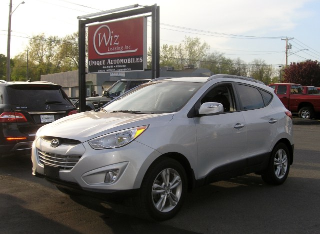 2013 Hyundai Tucson AWD 4dr Auto GLS, available for sale in Stratford, Connecticut | Wiz Leasing Inc. Stratford, Connecticut
