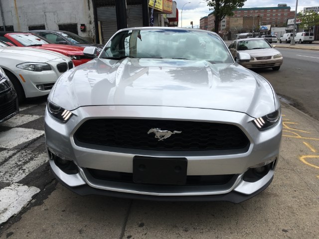 The 2015 Ford Mustang 2dr Conv V6
