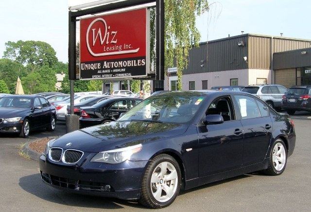 2004 BMW 5 Series 545iA 4dr Sdn 6-Spd Auto, available for sale in Stratford, Connecticut | Wiz Leasing Inc. Stratford, Connecticut