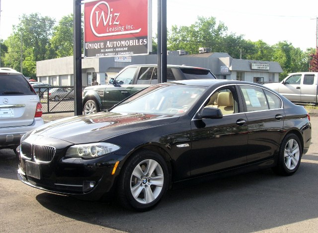 2013 BMW 5 Series 4dr Sdn 528i xDrive AWD, available for sale in Stratford, Connecticut | Wiz Leasing Inc. Stratford, Connecticut