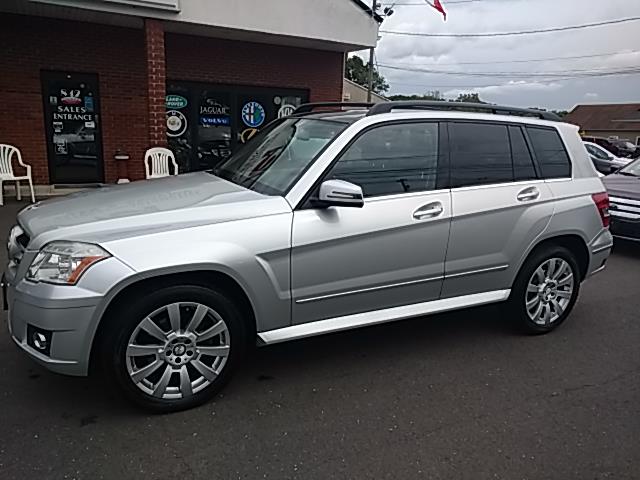 2010 Mercedes-Benz GLK-Class 4MATIC 4dr GLK350, available for sale in Wallingford, Connecticut | Vertucci Automotive Inc. Wallingford, Connecticut