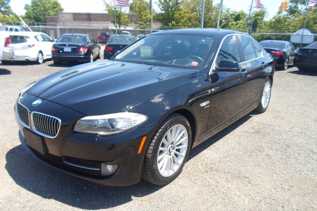 2011 BMW 5 Series 4dr Sdn 535i xDrive AWD, available for sale in Bohemia, New York | B I Auto Sales. Bohemia, New York