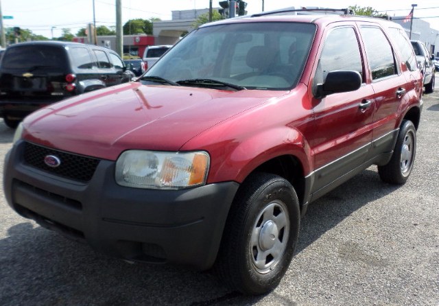 2003 Ford Escape 4dr 103" WB XLS Popular, available for sale in Patchogue, New York | Romaxx Truxx. Patchogue, New York