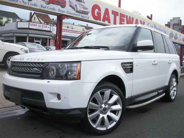 2013 Land Rover Range Rover Sport 4WD 4dr HSE LUX, available for sale in Jamaica, New York | Gateway Car Dealer Inc. Jamaica, New York