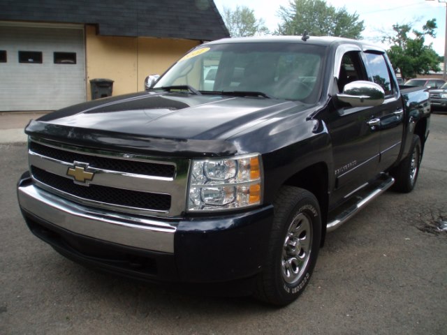 2007 Chevrolet Silverado 1500 4WD Crew Cab 143.5" LT w/1LT, available for sale in Manchester, Connecticut | Vernon Auto Sale & Service. Manchester, Connecticut