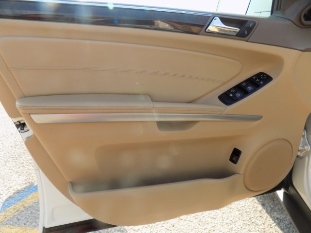 2011 Mercedes-Benz M-Class 4MATIC 4dr ML350, available for sale in Massapequa, New York | South Shore Auto Brokers & Sales. Massapequa, New York 2011 Mercedes-Benz M-Class 4MATIC 4dr ML350, available for sale in Massapequa, New York | South Shore Auto Brokers & Sales. Massapequa, New York