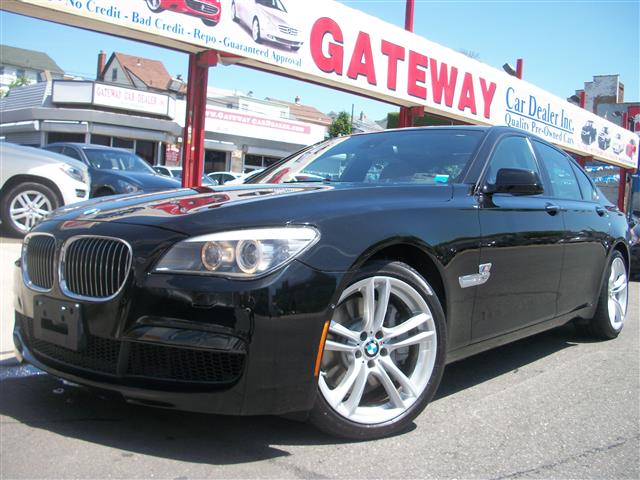 2012 BMW 7 Series 4dr Sdn 750i xDrive AWD, available for sale in Jamaica, New York | Gateway Car Dealer Inc. Jamaica, New York