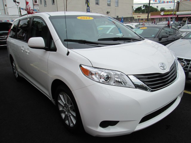 2013 Toyota Sienna 5dr 7-Pass Van V6 LE AWD (Natl, available for sale in Middle Village, New York | Road Masters II INC. Middle Village, New York