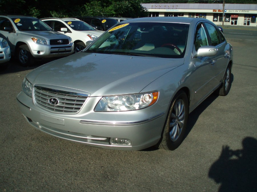 2007 Hyundai Azera 4dr Sdn 3.8L Limited w/XM, available for sale in Manchester, Connecticut | Vernon Auto Sale & Service. Manchester, Connecticut
