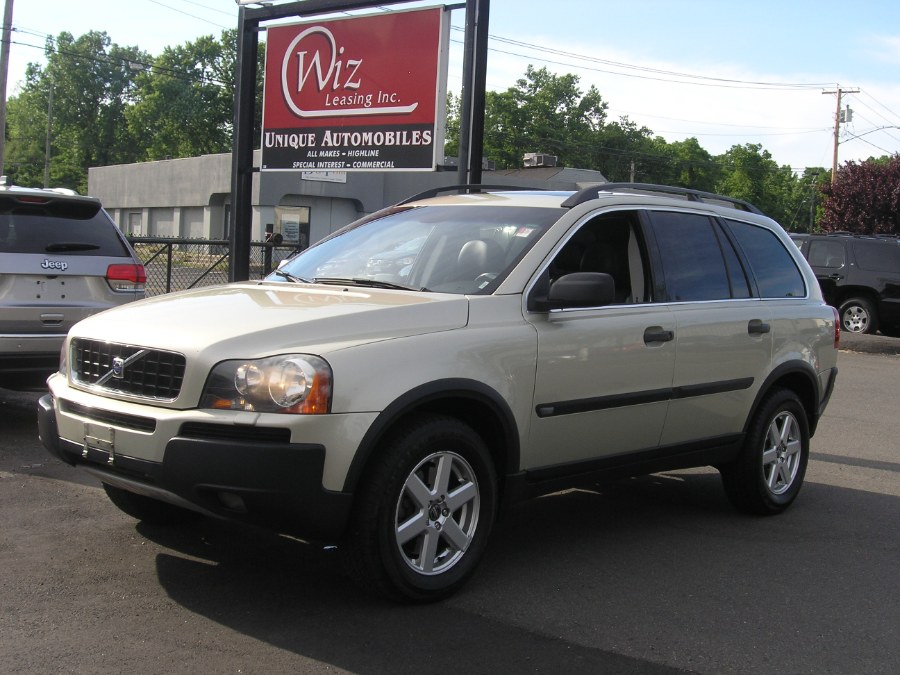 2006 Volvo XC90 2.5L Turbo AWD Auto w/Sunroof/, available for sale in Stratford, Connecticut | Wiz Leasing Inc. Stratford, Connecticut